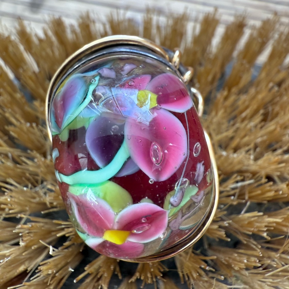 🌈HOST PICK🌈NWOT Artisan Lampwork Floral Silver Gold Ring Floral Glass Ring - Picture 2 of 16